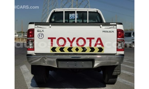 Buy Import Toyota Hilux White Car in Import - Dubai in Central Kenya Buy Import Toyota Hilux White Car in Import - Dubai in Central Kenya