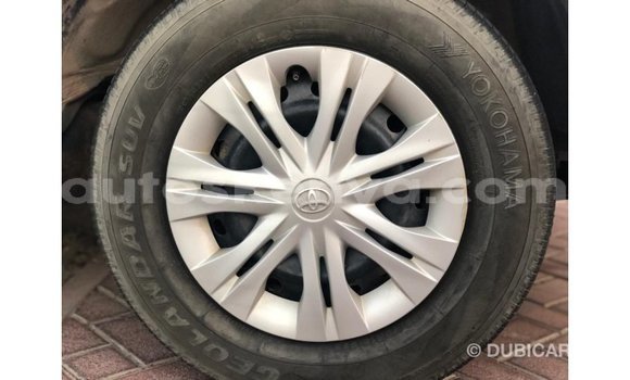 Imported Toyota Hilux White Makiinaa iti Import - Dubai keessatti Central Kenya keessatti Imported Toyota Hilux White Makiinaa iti Import - Dubai keessatti Central Kenya keessatti