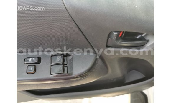 Nunua Imported Toyota Hiace Nyeupe Gari ndani ya Import - Dubai nchini Kati Kenya Nunua Imported Toyota Hiace Nyeupe Gari ndani ya Import - Dubai nchini Kati Kenya