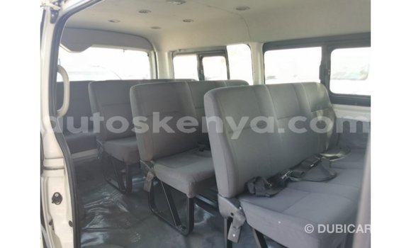 Nunua Imported Toyota Hiace Nyeupe Gari ndani ya Import - Dubai nchini Kati Kenya Nunua Imported Toyota Hiace Nyeupe Gari ndani ya Import - Dubai nchini Kati Kenya