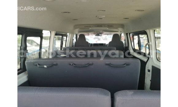 Nunua Imported Toyota Hiace Nyeupe Gari ndani ya Import - Dubai nchini Kati Kenya Nunua Imported Toyota Hiace Nyeupe Gari ndani ya Import - Dubai nchini Kati Kenya