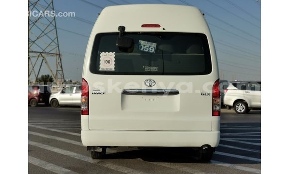 Buy Import Toyota Hiace White Car in Import - Dubai in Central Kenya Buy Import Toyota Hiace White Car in Import - Dubai in Central Kenya