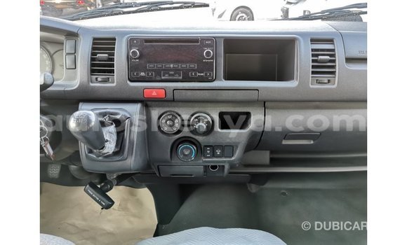 Buy Import Toyota Hiace White Car in Import - Dubai in Central Kenya Buy Import Toyota Hiace White Car in Import - Dubai in Central Kenya