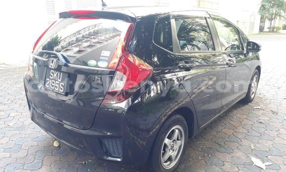 Oofamaa Honda Fit Black Makiinaa iti Mombasa keessatti Coastal Kenya keessatti Oofamaa Honda Fit Black Makiinaa iti Mombasa keessatti Coastal Kenya keessatti
