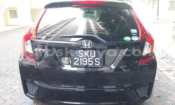 Oofamaa Honda Fit Black Makiinaa iti Mombasa keessatti Coastal Kenya keessatti Oofamaa Honda Fit Black Makiinaa iti Mombasa keessatti Coastal Kenya keessatti