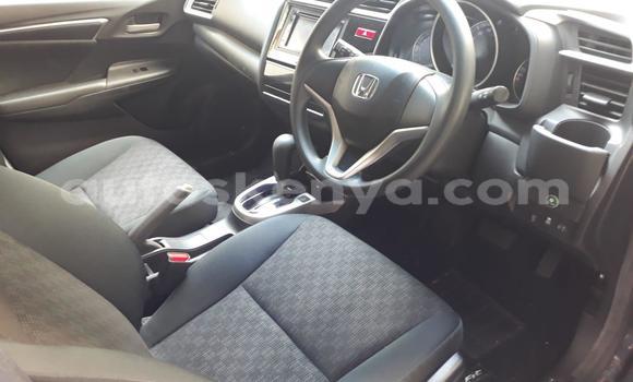 Oofamaa Honda Fit Black Makiinaa iti Mombasa keessatti Coastal Kenya keessatti Oofamaa Honda Fit Black Makiinaa iti Mombasa keessatti Coastal Kenya keessatti
