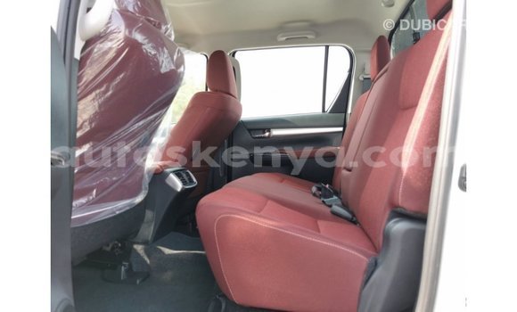 Nunua Imported Toyota Hilux Nyeupe Gari ndani ya Import - Dubai nchini Kati Kenya Nunua Imported Toyota Hilux Nyeupe Gari ndani ya Import - Dubai nchini Kati Kenya