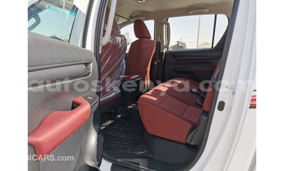 Buy Import Toyota Hilux White Car in Import - Dubai in Central Kenya Buy Import Toyota Hilux White Car in Import - Dubai in Central Kenya