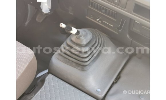 Nunua Imported Toyota Coaster Nyeupe Gari ndani ya Import - Dubai nchini Kati Kenya Nunua Imported Toyota Coaster Nyeupe Gari ndani ya Import - Dubai nchini Kati Kenya