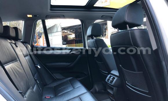 Oofamaa BMW X3 White Makiinaa iti Mombasa keessatti Coastal Kenya keessatti Oofamaa BMW X3 White Makiinaa iti Mombasa keessatti Coastal Kenya keessatti