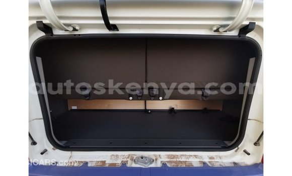 Nunua Imported Toyota Coaster Nyeupe Gari ndani ya Import - Dubai nchini Kati Kenya Nunua Imported Toyota Coaster Nyeupe Gari ndani ya Import - Dubai nchini Kati Kenya