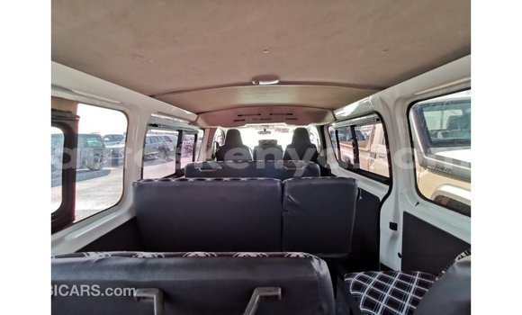 Imported Toyota Hiace White Makiinaa iti Import - Dubai keessatti Central Kenya keessatti Imported Toyota Hiace White Makiinaa iti Import - Dubai keessatti Central Kenya keessatti