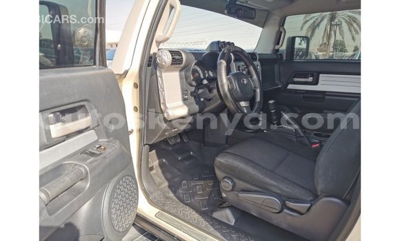 Buy Import Toyota FJ Cruiser Beige Car in Import - Dubai in Central Kenya Buy Import Toyota FJ Cruiser Beige Car in Import - Dubai in Central Kenya