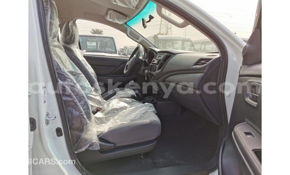 Nunua Imported Mitsubishi L200 Nyeupe Gari ndani ya Import - Dubai nchini Kati Kenya Nunua Imported Mitsubishi L200 Nyeupe Gari ndani ya Import - Dubai nchini Kati Kenya