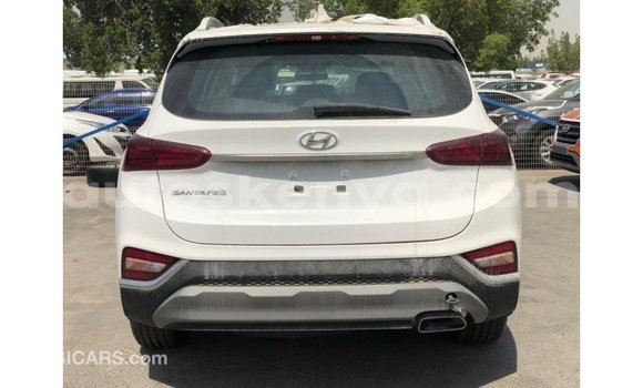 Nunua Imported Hyundai Santa Fe Nyeupe Gari ndani ya Import - Dubai nchini Kati Kenya Nunua Imported Hyundai Santa Fe Nyeupe Gari ndani ya Import - Dubai nchini Kati Kenya
