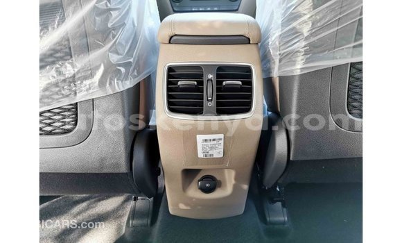 Buy Import Hyundai Tucson White Car in Import - Dubai in Central Kenya Buy Import Hyundai Tucson White Car in Import - Dubai in Central Kenya