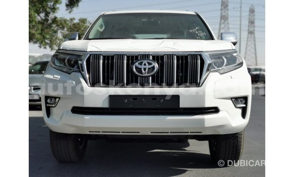 Nunua Imported Toyota Prado Nyeupe Gari ndani ya Import - Dubai nchini Kati Kenya Nunua Imported Toyota Prado Nyeupe Gari ndani ya Import - Dubai nchini Kati Kenya