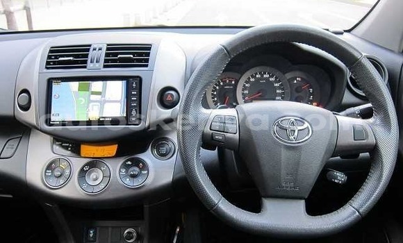 Oofamaa Toyota Vanguard Black Makiinaa iti Mombasa keessatti Coastal Kenya keessatti Oofamaa Toyota Vanguard Black Makiinaa iti Mombasa keessatti Coastal Kenya keessatti