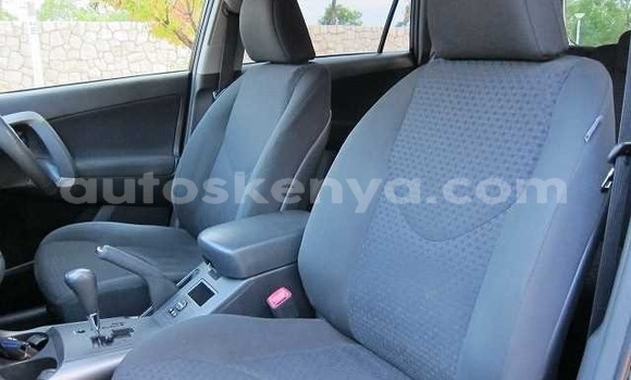 Oofamaa Toyota Vanguard Black Makiinaa iti Mombasa keessatti Coastal Kenya keessatti Oofamaa Toyota Vanguard Black Makiinaa iti Mombasa keessatti Coastal Kenya keessatti