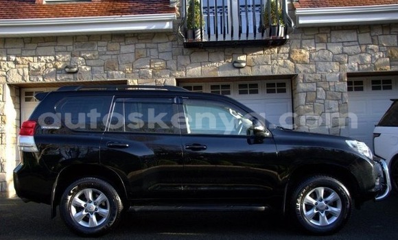 Oofamaa Toyota Land Cruiser Prado Black Makiinaa iti Mombasa keessatti Coastal Kenya keessatti Oofamaa Toyota Land Cruiser Prado Black Makiinaa iti Mombasa keessatti Coastal Kenya keessatti
