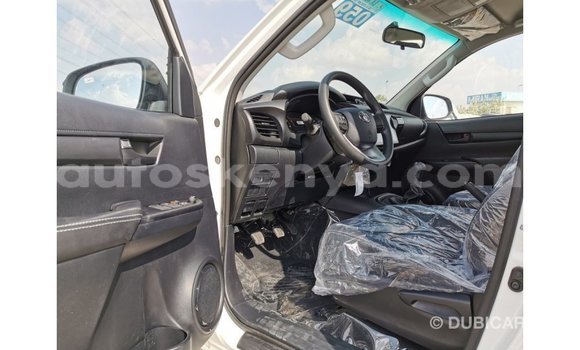 Buy Import Toyota Hilux White Car in Import - Dubai in Central Kenya Buy Import Toyota Hilux White Car in Import - Dubai in Central Kenya