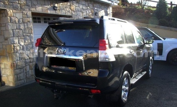 Oofamaa Toyota Land Cruiser Prado Black Makiinaa iti Mombasa keessatti Coastal Kenya keessatti Oofamaa Toyota Land Cruiser Prado Black Makiinaa iti Mombasa keessatti Coastal Kenya keessatti
