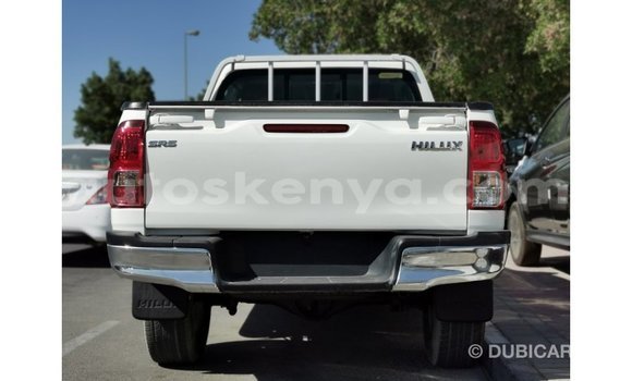 Nunua Imported Toyota Hilux Nyeupe Gari ndani ya Import - Dubai nchini Kati Kenya Nunua Imported Toyota Hilux Nyeupe Gari ndani ya Import - Dubai nchini Kati Kenya