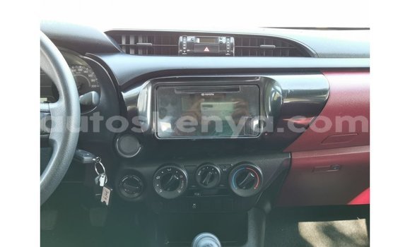 Nunua Imported Toyota Hilux Nyeupe Gari ndani ya Import - Dubai nchini Kati Kenya Nunua Imported Toyota Hilux Nyeupe Gari ndani ya Import - Dubai nchini Kati Kenya
