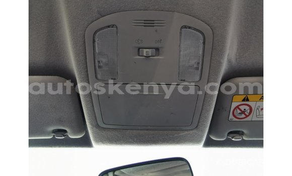 Nunua Imported Toyota Hilux Nyeupe Gari ndani ya Import - Dubai nchini Kati Kenya Nunua Imported Toyota Hilux Nyeupe Gari ndani ya Import - Dubai nchini Kati Kenya