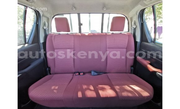 Nunua Imported Toyota Hilux Nyeupe Gari ndani ya Import - Dubai nchini Kati Kenya Nunua Imported Toyota Hilux Nyeupe Gari ndani ya Import - Dubai nchini Kati Kenya