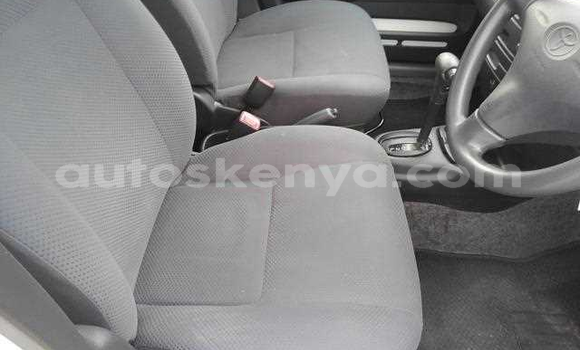 Oofamaa Toyota Probox White Makiinaa iti Mombasa keessatti Coastal Kenya keessatti Oofamaa Toyota Probox White Makiinaa iti Mombasa keessatti Coastal Kenya keessatti