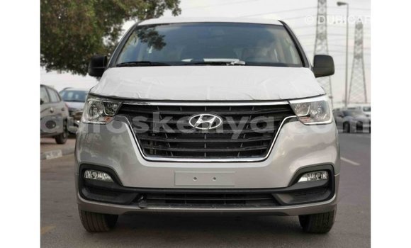 Buy Import Hyundai Chorus Other Truck in Import - Dubai in Central Kenya Buy Import Hyundai Chorus Other Truck in Import - Dubai in Central Kenya