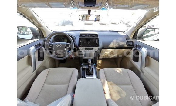 Nunua Imported Toyota Prado Nyeupe Gari ndani ya Import - Dubai nchini Kati Kenya Nunua Imported Toyota Prado Nyeupe Gari ndani ya Import - Dubai nchini Kati Kenya