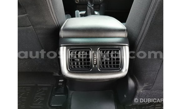 Imported Toyota Hilux White Makiinaa iti Import - Dubai keessatti Central Kenya keessatti Imported Toyota Hilux White Makiinaa iti Import - Dubai keessatti Central Kenya keessatti