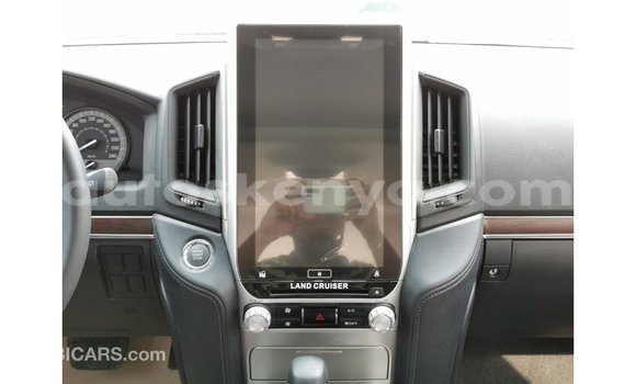 Buy Import Toyota Land Cruiser Black Car in Import - Dubai in Central Kenya Buy Import Toyota Land Cruiser Black Car in Import - Dubai in Central Kenya