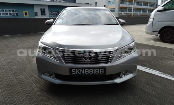 Oofamaa Toyota Camry Silver Makiinaa iti Mombasa keessatti Coastal Kenya keessatti Oofamaa Toyota Camry Silver Makiinaa iti Mombasa keessatti Coastal Kenya keessatti