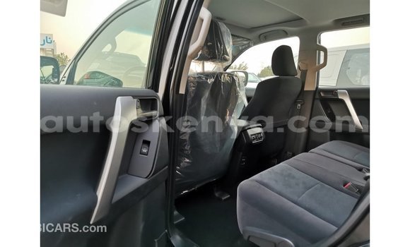 Nunua Imported Toyota Prado Nyeusi Gari ndani ya Import - Dubai nchini Kati Kenya Nunua Imported Toyota Prado Nyeusi Gari ndani ya Import - Dubai nchini Kati Kenya