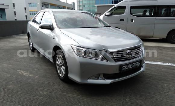 Oofamaa Toyota Camry Silver Makiinaa iti Mombasa keessatti Coastal Kenya keessatti Oofamaa Toyota Camry Silver Makiinaa iti Mombasa keessatti Coastal Kenya keessatti