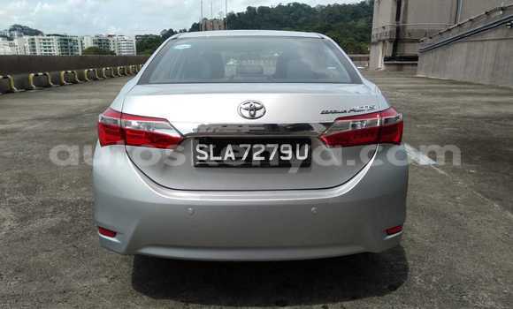 Oofamaa Toyota Corolla Silver Makiinaa iti Mombasa keessatti Coastal Kenya keessatti Oofamaa Toyota Corolla Silver Makiinaa iti Mombasa keessatti Coastal Kenya keessatti