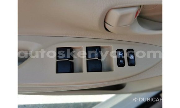 Nunua Imported Toyota Yaris Nyeupe Gari ndani ya Import - Dubai nchini Kati Kenya Nunua Imported Toyota Yaris Nyeupe Gari ndani ya Import - Dubai nchini Kati Kenya