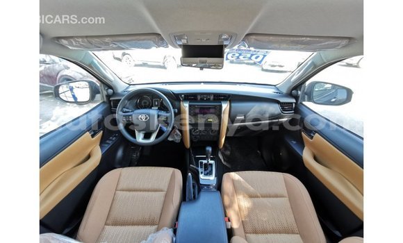Nunua Imported Toyota Fortuner Nyingine Gari ndani ya Import - Dubai nchini Kati Kenya Nunua Imported Toyota Fortuner Nyingine Gari ndani ya Import - Dubai nchini Kati Kenya