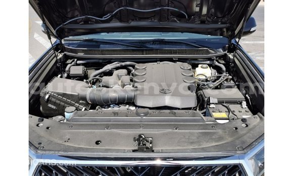 Nunua Imported Toyota Prado Nyeusi Gari ndani ya Import - Dubai nchini Kati Kenya Nunua Imported Toyota Prado Nyeusi Gari ndani ya Import - Dubai nchini Kati Kenya