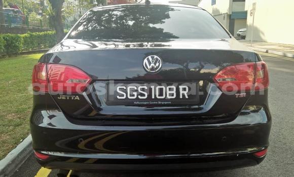 Oofamaa Volkswagen Jetta Black Makiinaa iti Mombasa keessatti Coastal Kenya keessatti Oofamaa Volkswagen Jetta Black Makiinaa iti Mombasa keessatti Coastal Kenya keessatti