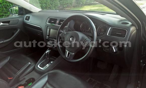 Oofamaa Volkswagen Jetta Black Makiinaa iti Mombasa keessatti Coastal Kenya keessatti Oofamaa Volkswagen Jetta Black Makiinaa iti Mombasa keessatti Coastal Kenya keessatti