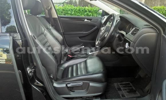 Oofamaa Volkswagen Jetta Black Makiinaa iti Mombasa keessatti Coastal Kenya keessatti Oofamaa Volkswagen Jetta Black Makiinaa iti Mombasa keessatti Coastal Kenya keessatti