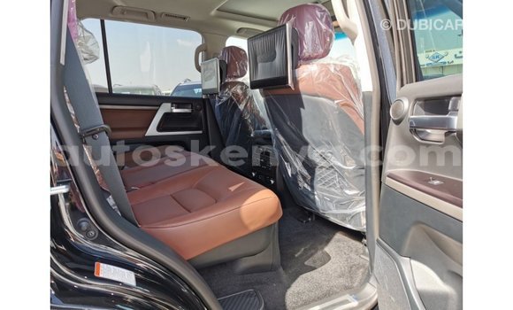 Buy Import Toyota Land Cruiser Black Car in Import - Dubai in Central Kenya Buy Import Toyota Land Cruiser Black Car in Import - Dubai in Central Kenya