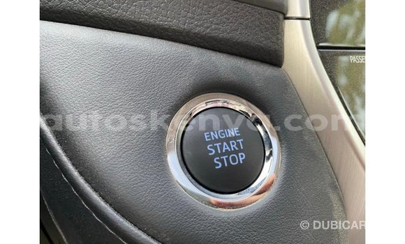 Buy Import Toyota Land Cruiser White Car in Import - Dubai in Central Kenya Buy Import Toyota Land Cruiser White Car in Import - Dubai in Central Kenya