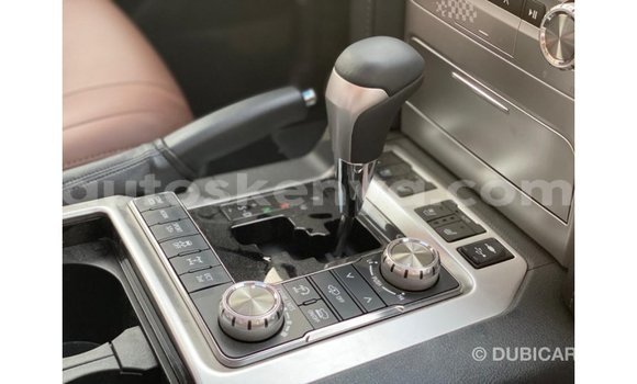 Buy Import Toyota Land Cruiser White Car in Import - Dubai in Central Kenya Buy Import Toyota Land Cruiser White Car in Import - Dubai in Central Kenya