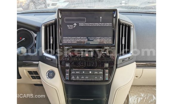 Buy Import Toyota Land Cruiser White Car in Import - Dubai in Central Kenya Buy Import Toyota Land Cruiser White Car in Import - Dubai in Central Kenya