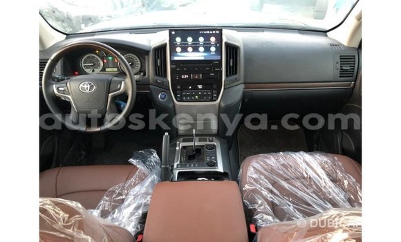 Imported Toyota Land Cruiser Other Makiinaa iti Import - Dubai keessatti Central Kenya keessatti Imported Toyota Land Cruiser Other Makiinaa iti Import - Dubai keessatti Central Kenya keessatti